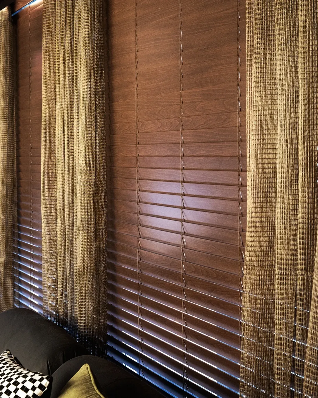 cortina-de-madeira-classic-wood-hunter-douglas